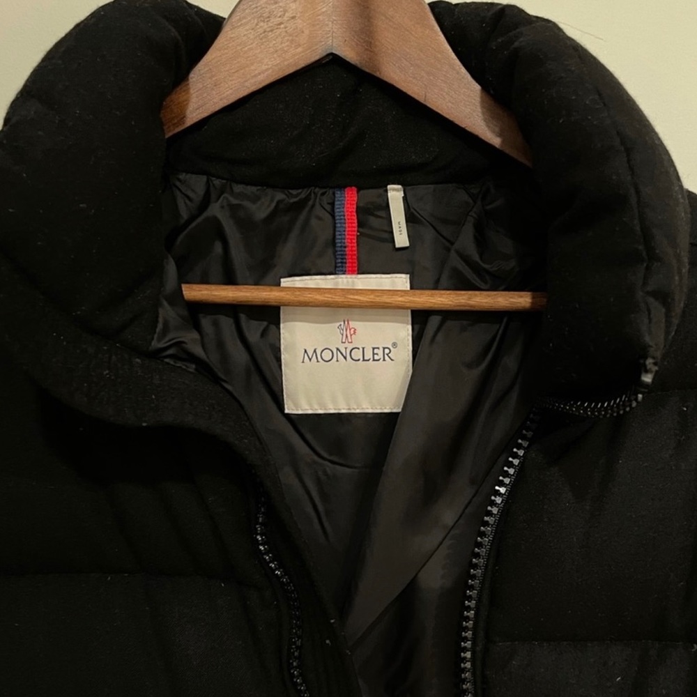 MONCLER PUFFER COAT